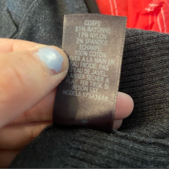 Guess women’s grey sweater dress in size medium - Picture 9 of 10